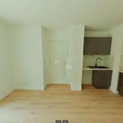 Appartement 3 pièces 755 €