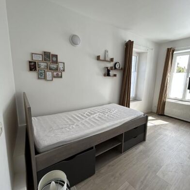 Appartement  350 €