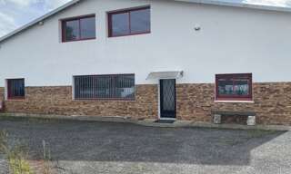 Local industriel  582 m² à vendre à Lons (64140)