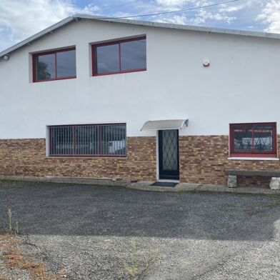 Local industriel  590000 €