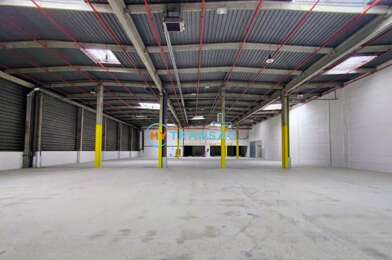 Local industriel  16989 €