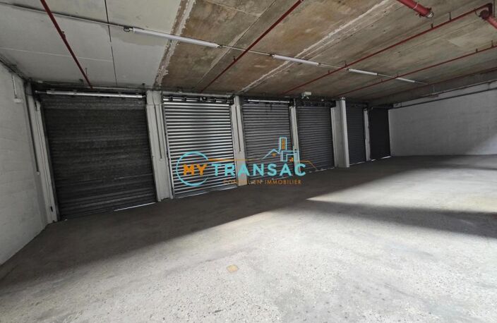 MY TRANSAC vous propose une surface de stockages avec quai, idéalement placé à Rosny sous bois, avec accès immédiat à l'A86 et accessible par transports en commun — photo 4