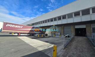 Local industriel  3272 m² à louer à Rosny-sous-Bois (93110)