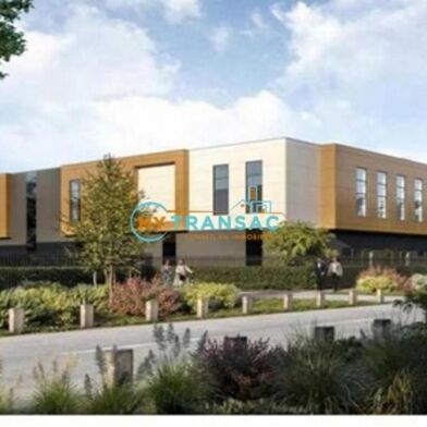 Local industriel  800690 €