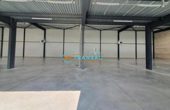 My Transac vous propose à la vente des locaux d'activités neufs 1 775m², 799m², 502m² et 474m² à Bondoufle — photo 3