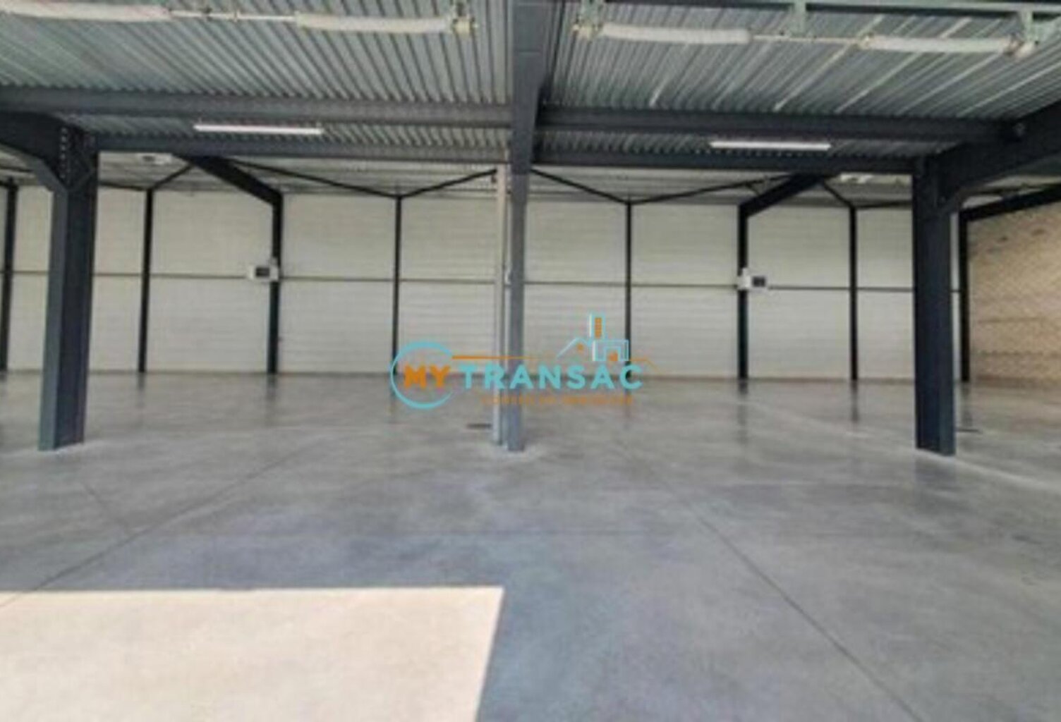 My Transac vous propose à la vente des locaux d'activités neufs 1 775m², 799m², 502m² et 474m² à Bondoufle — photo 1