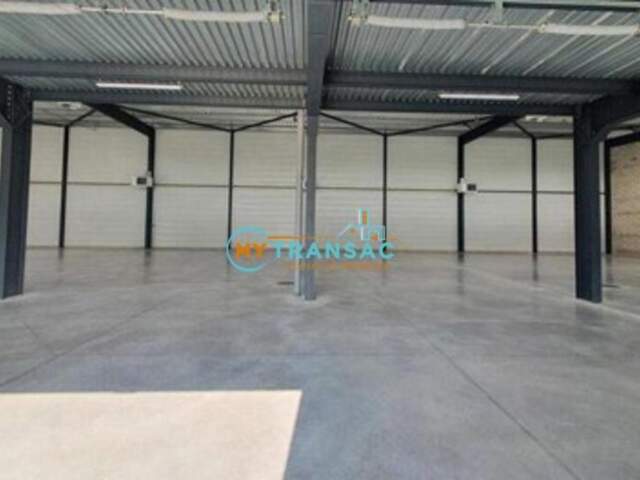 My Transac vous propose à la vente des locaux d'activités neufs 1 775m², 799m², 502m² et 474m² à Bondoufle — photo du bien