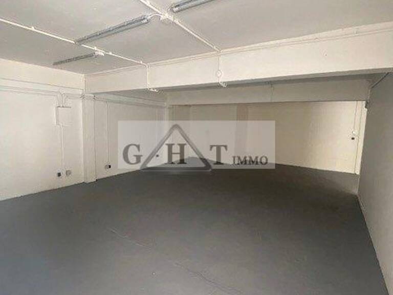 ENTREPOT  DE 100M2 A LOUER AU LILAS — photo 1