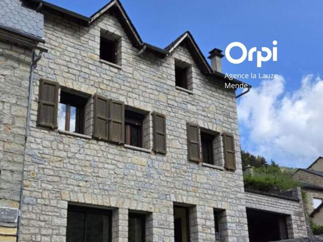 Maison en pierres avec 2 logements indépendants — photo du bien