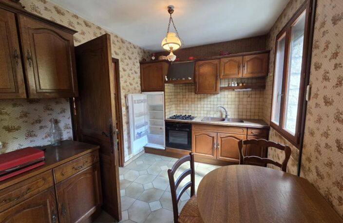 Maison en pierres avec 2 logements indépendants — photo 5