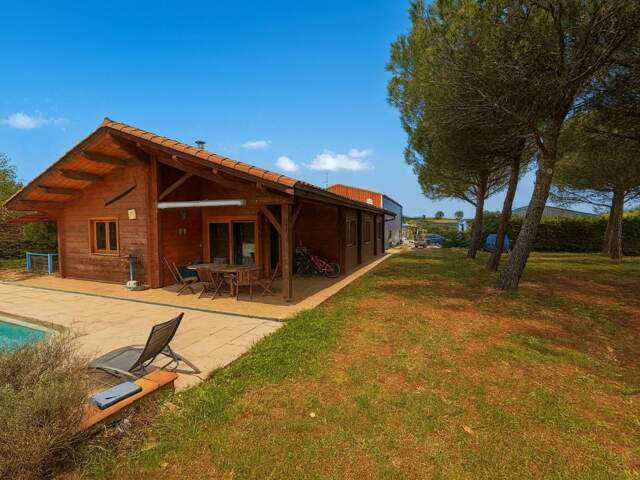 Maison de 120 m² + 400 m² de hangar — photo du bien