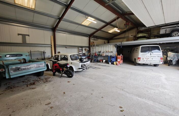 Maison de 120 m² + 400 m² de hangar — photo 3