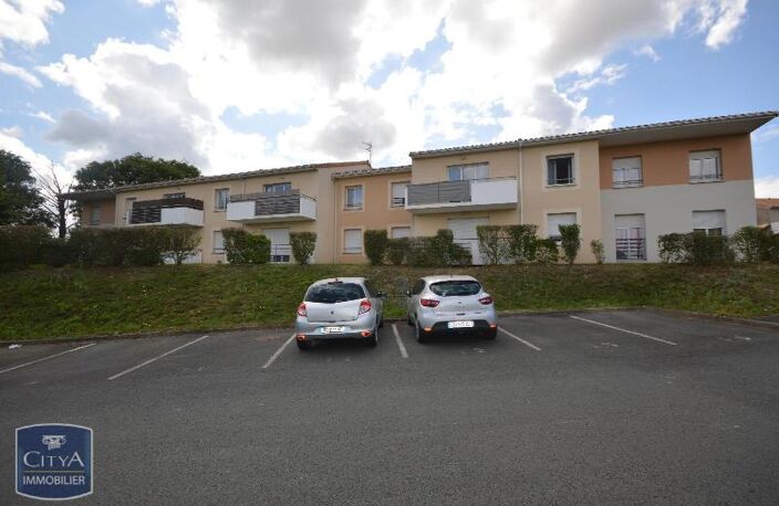 Location appartement 2 pièces 47 m² à Bressuire (79300) — photo 4