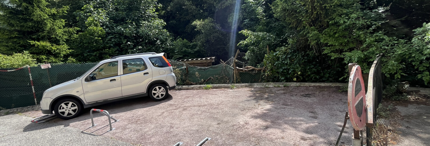 Garage  46 m² à vendre à L'Escarène (06440)