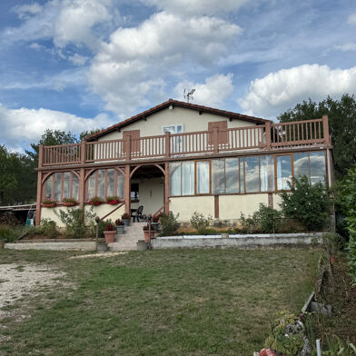 Maison 10 pièces 220000 €