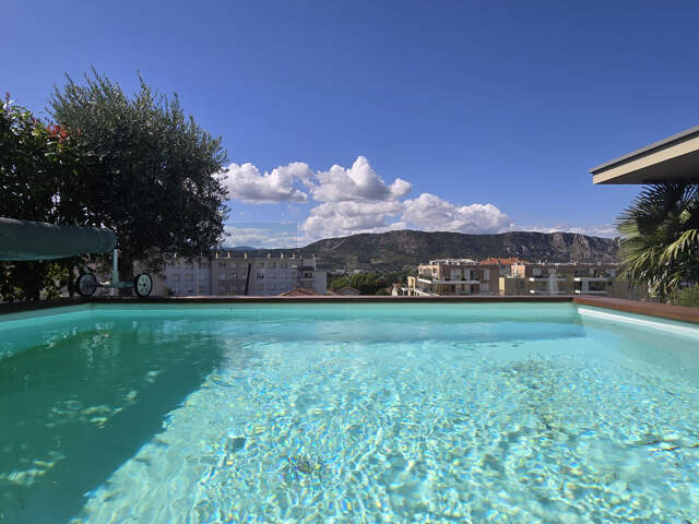 Exceptionnel appartement T5 avec piscine à Valence ! — photo du bien