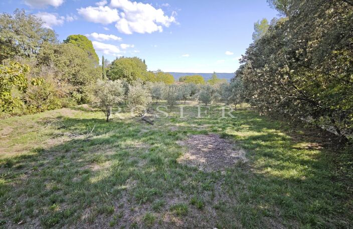 A Gordes, terrain constructible avec belle vue sur le Luberon — photo 2