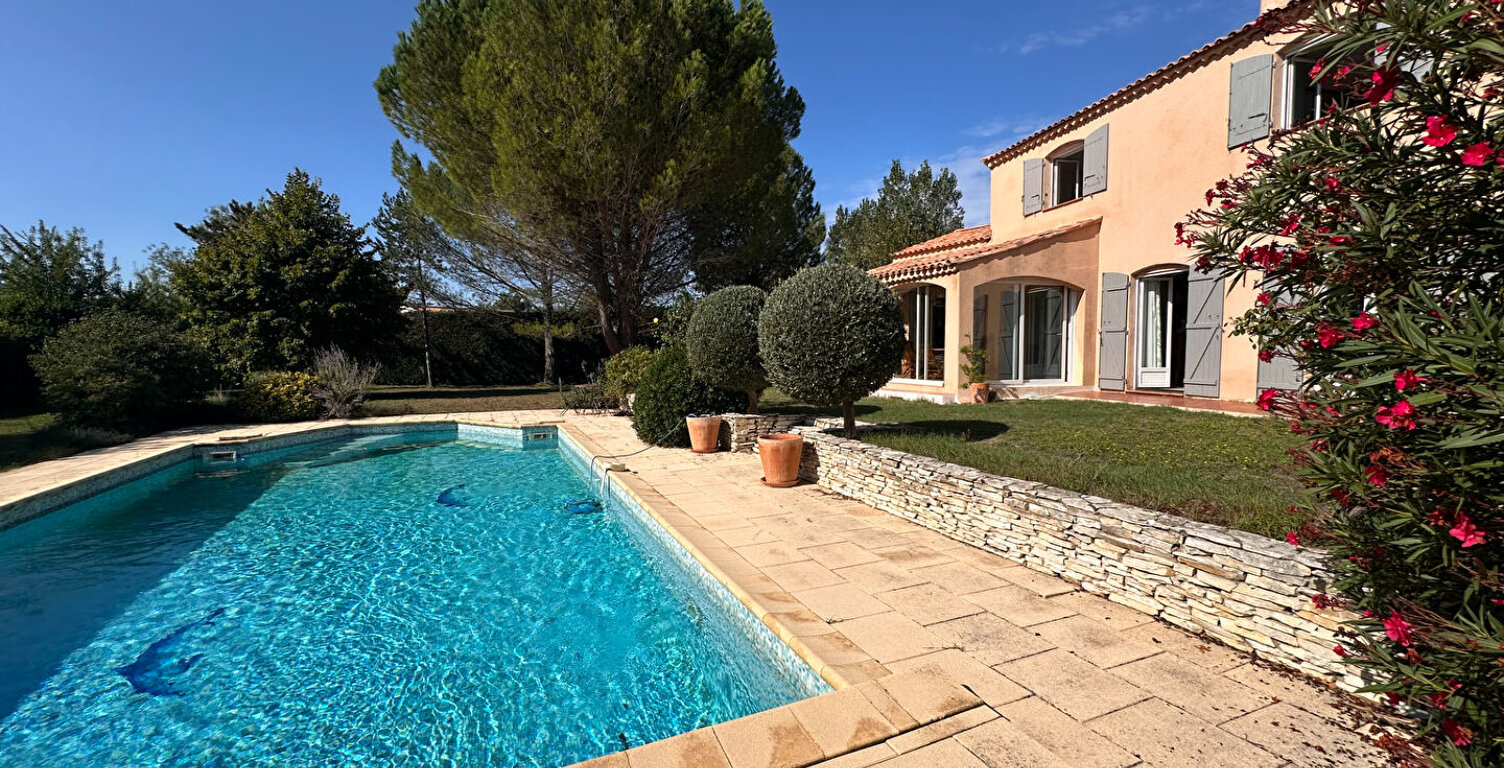 Vente, Aix en Provence Nord, LC Gestion vous propose une villa d'env. 220 m2, Terrain 4000 m2 avec piscine. — photo 1