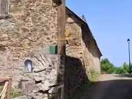 Ancien corps de ferme  à Gazost — photo 2