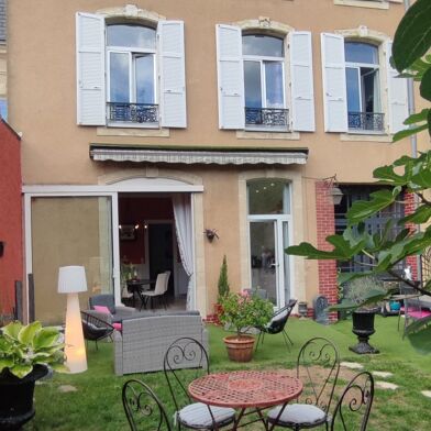 Maison 12 pièces 943822 €