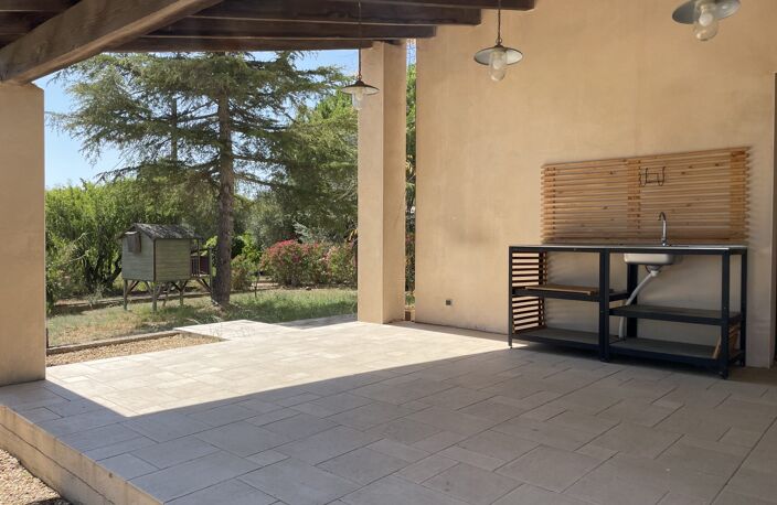 Espace et Nature : Villa avec Vue Panoramique sur les Collines — photo 4