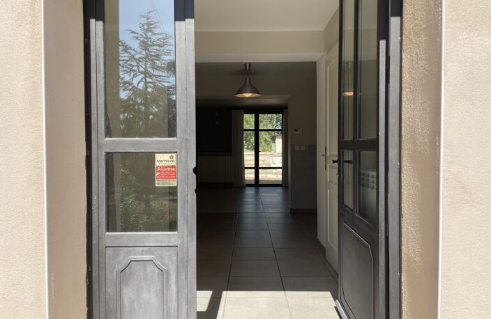 Espace et Nature : Villa avec Vue Panoramique sur les Collines — photo 5