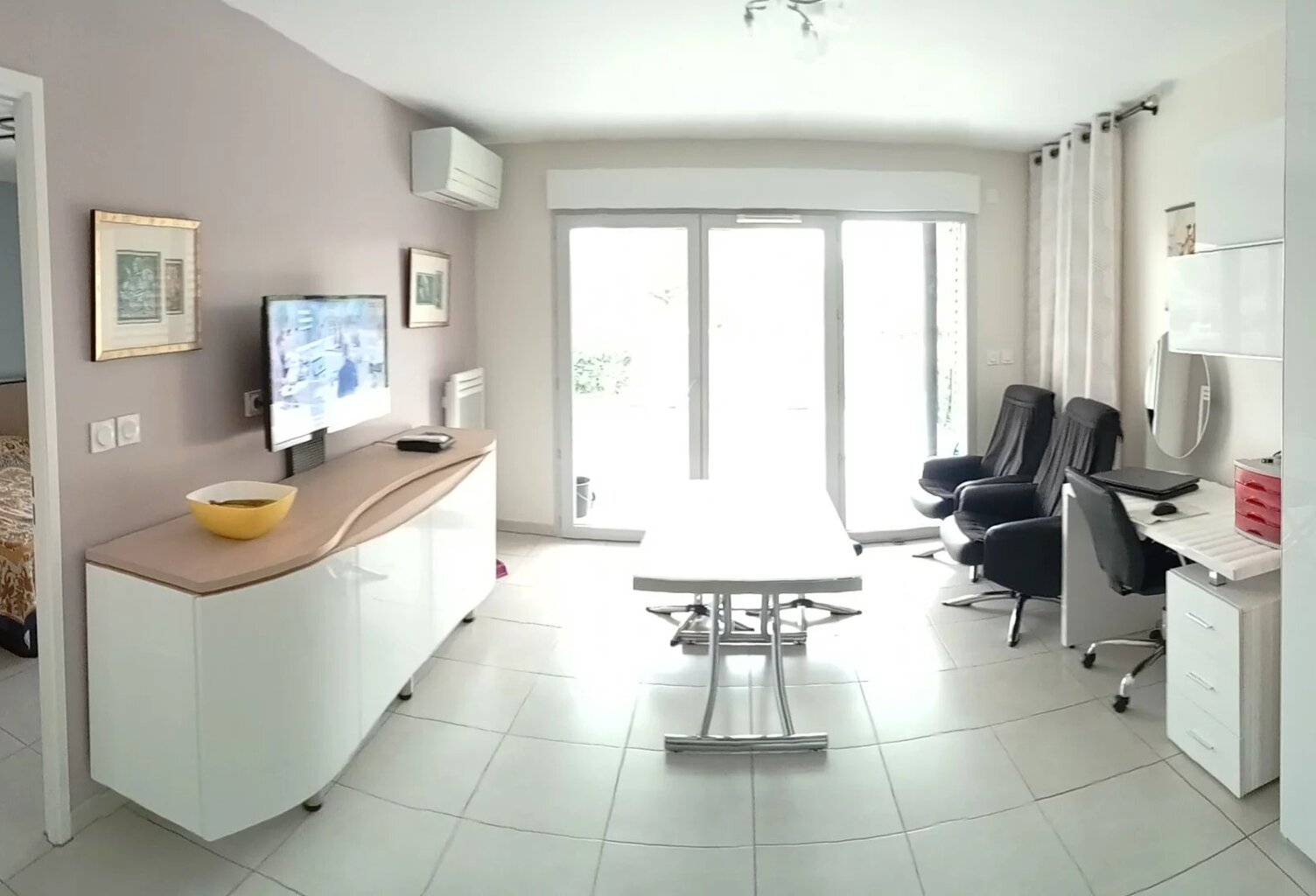 T2 en rez de jardin, avec terrain, terrasse, garage et piscine c — photo 1