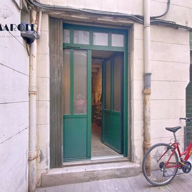 Garage  27000 €