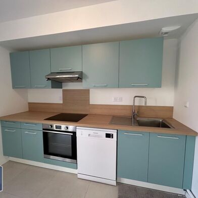 Appartement 3 pièces 970 €