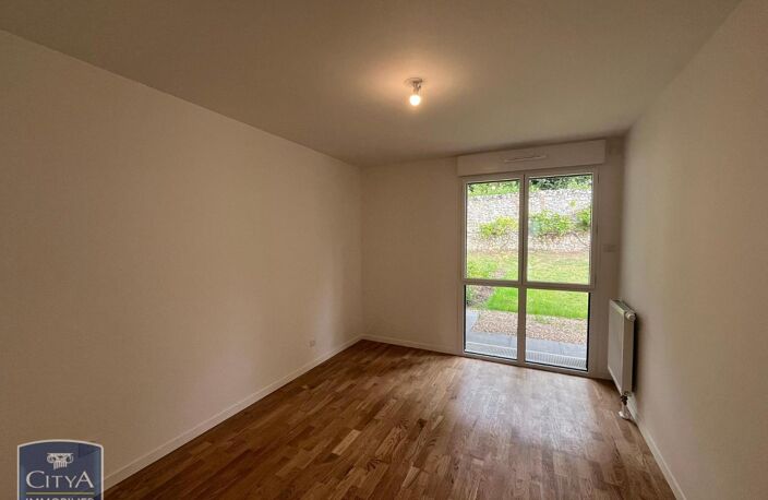 Location appartement 3 pièces 58 m² à Saint-Cyr-sur-Loire (37540) — photo 3