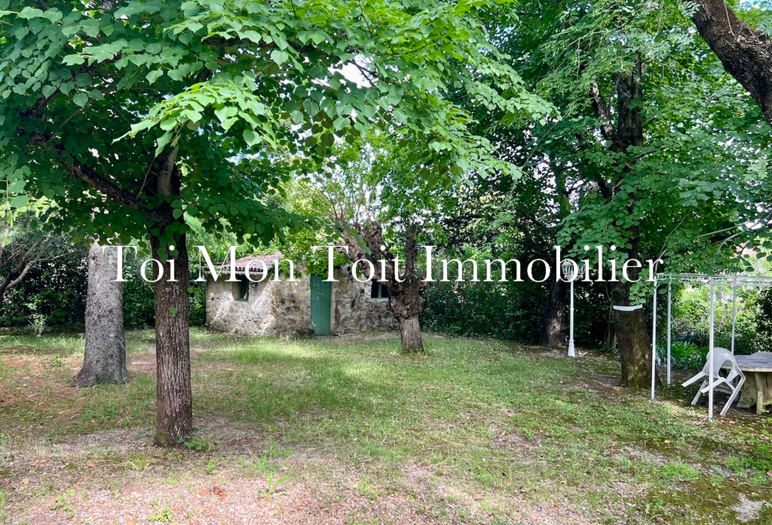 Au calme, terrain constructible de 450. M2, sur la commune d — photo 1