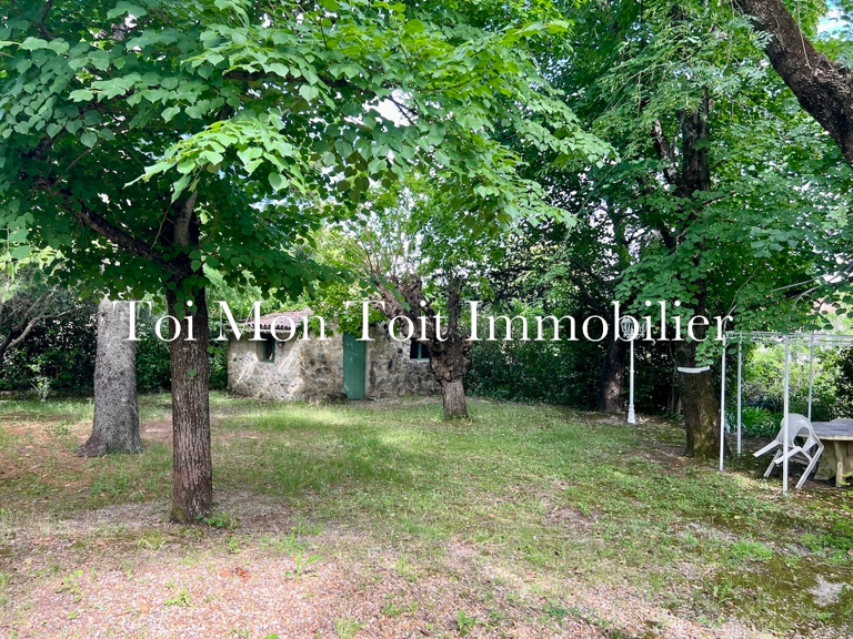 Au calme, terrain constructible de 450. M2, sur la commune d — photo 1