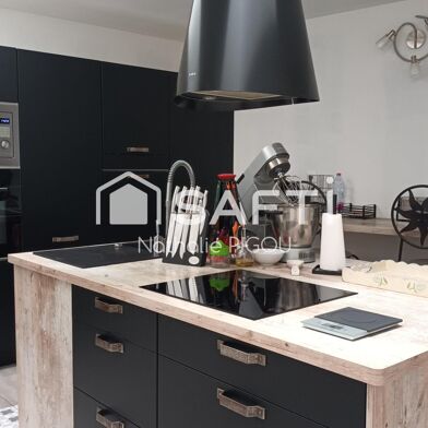 Immeuble  338000 €