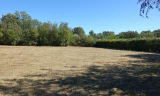 Terrain  3025 m² à vendre à Saint-Maximin-la-Sainte-Baume (83470)