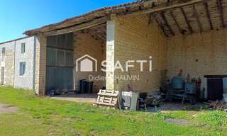 Maison 12 Pièces 300 m² à vendre à Surgères (17700)