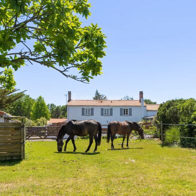 Maison 10 pièces 656250 €