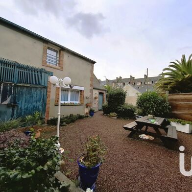 Maison 10 pièces 240000 €