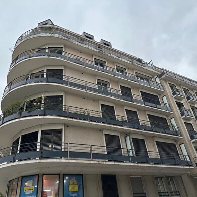 Appartement 3 pièces 1010 €