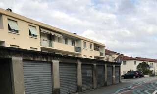 Garage   m² à louer à Bourg-lès-Valence (26500)