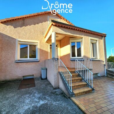 Maison 4 pièces 895 €