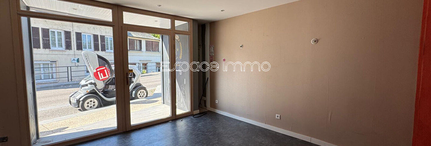 Commerce  21 m² à louer à Montville (76710)