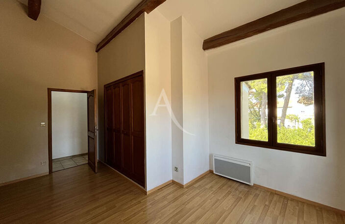 Villa 7 pièce(s) 145 m2 avec garage  34110 FRONTIGNAN — photo 2