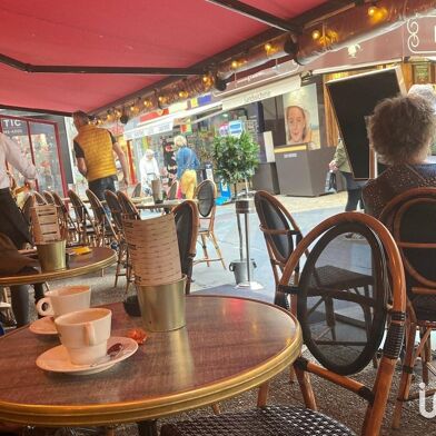 Commerce  176000 €