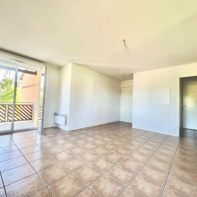 Appartement 3 pièces 82400 €