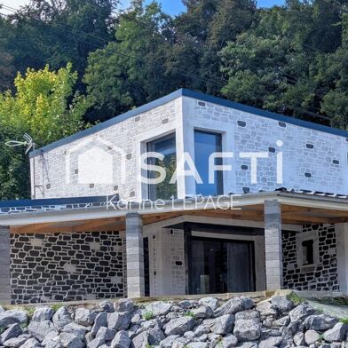 Maison 7 pièces 300000 €