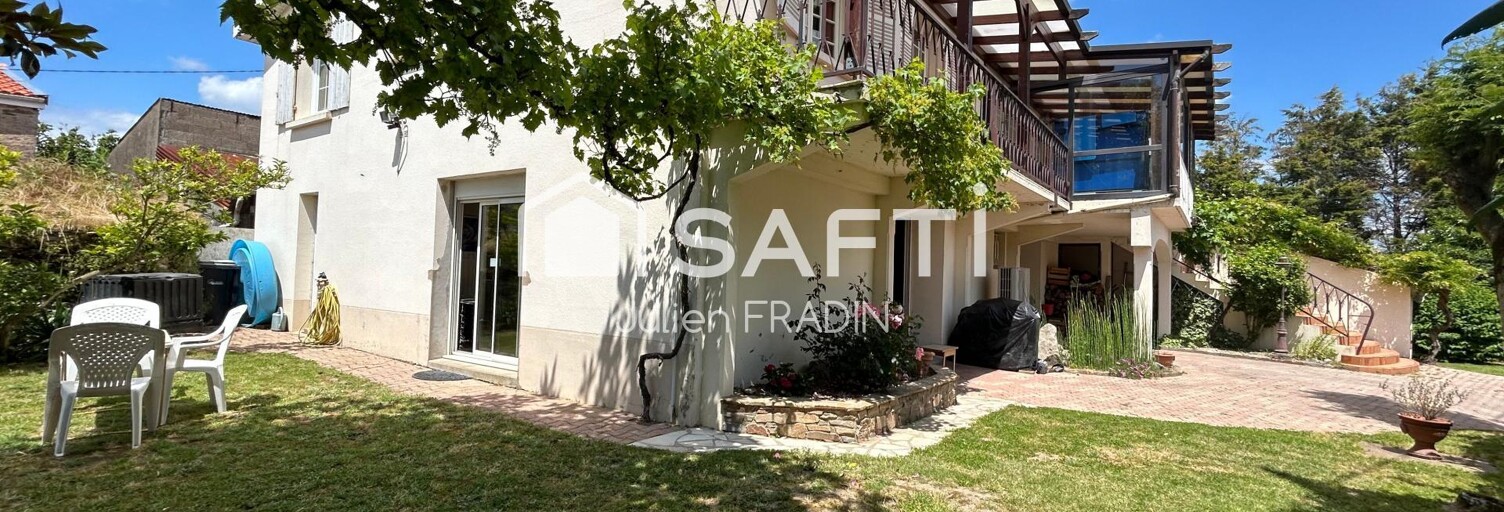 Maison 8 Pièces 217 m² à vendre à Saint-Julien-de-Concelles (44450)