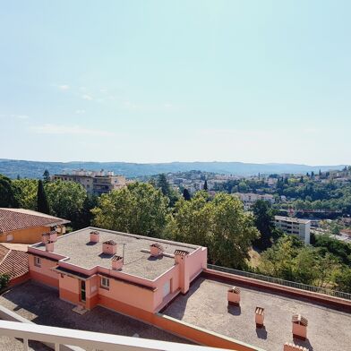 Appartement 3 pièces 240000 €