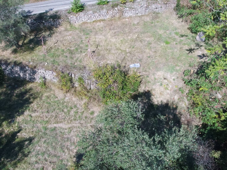 AUBENAS - TERRAIN A BATIR 744m2 — photo 1