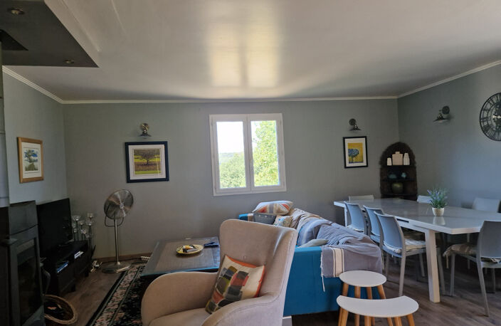 Villa avec piscine. Environnement campagne. — photo 3