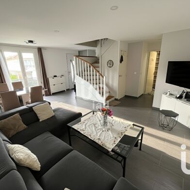 Maison 4 pièces 306000 €